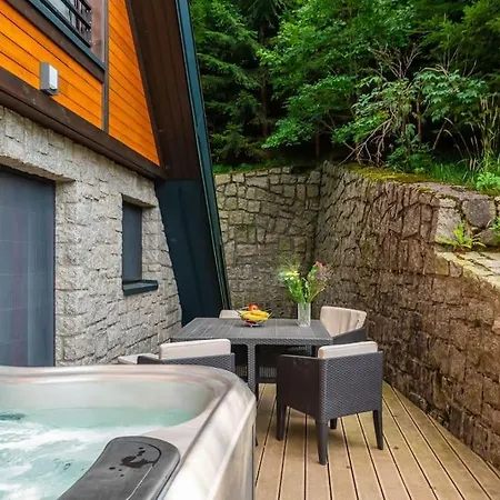 Lägenhet Adelka 104, Private Wellness - Whirlpool, Sauna, Parking Špindlerŭv Mlýn