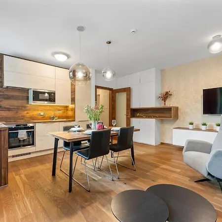 Adelka 104, Private Wellness - Whirlpool, Sauna, Parking Apartment Spindleruv Mlyn